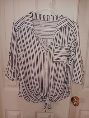 Vixbe Beachy White and Black Striped Tie-Front Button Shirt